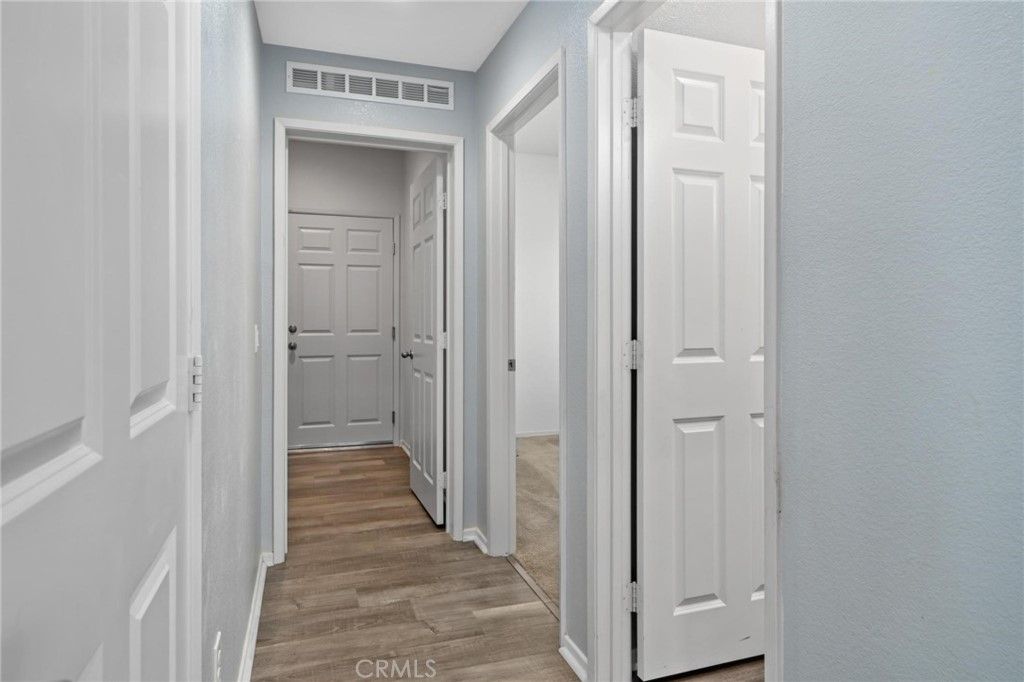 listing image 130728404025873795214
