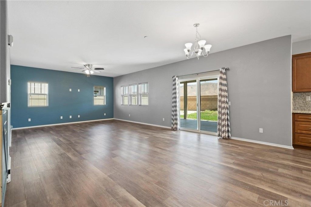 listing image 130727631158264003721