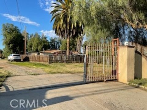 A home in Perris