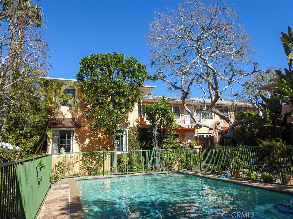 Situated in the West Hollywood neighborhood, 1260-1264 N Hayworth Ave Apartments consists of 40 charming units in a beautiful lushly landscaped
courtyard setting. The Hayworth Courtyard Apartments is located between two major streets, Sunset Blvd and Santa Monica Blvd. Residents benefit from walking distance to all the nearby amenities along Sunset Strip, Santa Monica Blvd, and Fairfax Ave. 1260-1264 N Hayworth Ave offers 7 studio/one-bath apartments each measuring approximately 400 square feet, 25 one-bedroom/one-bath apartments each measuring approximately 650 square feet, and 8 two-bedroom/one-bath apartments each measuring approximately 800 square feet. There are 35 covered and secured parking spaces, a beautiful swimming pool, a courtyard with mature lush landscaping, and units are individually metered for gas and electricity with separate hot water heaters. Units feature large casement windows, abundant closet space, tiled kitchen and bathrooms, ceiling fans and laminate flooring.