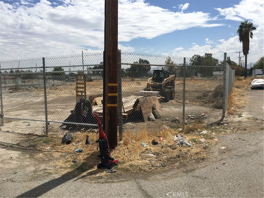 Industrial Land (16,275) Rare opportunity to own a parcel that is in the pathway for future development.

Call the agent today to get the details on this amazing property!