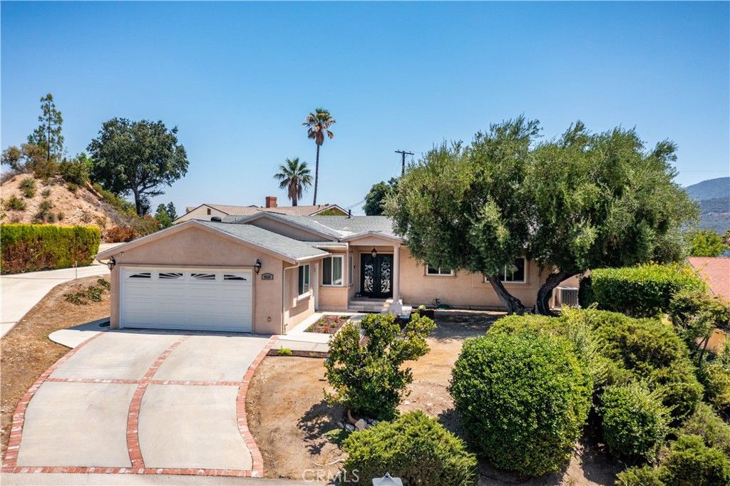 listing image 130729370165141081653