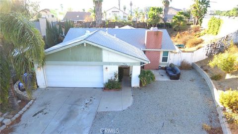 A home in Lake Elsinore