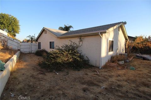 A home in Lake Elsinore