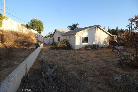 A home in Lake Elsinore