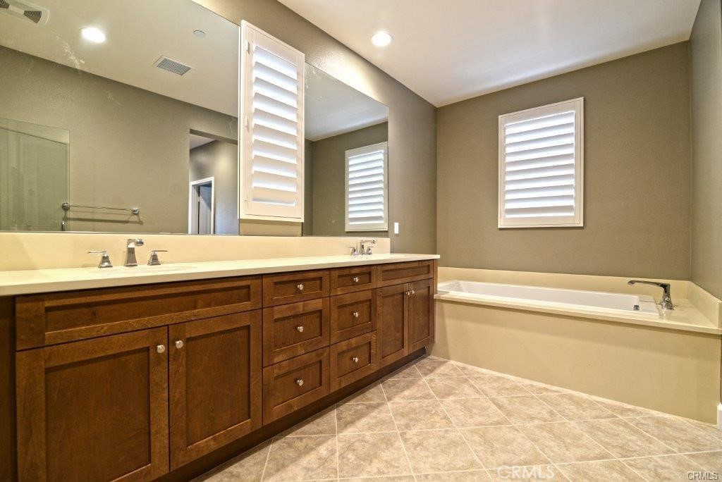 Sendero (SEND) - Residential Lease