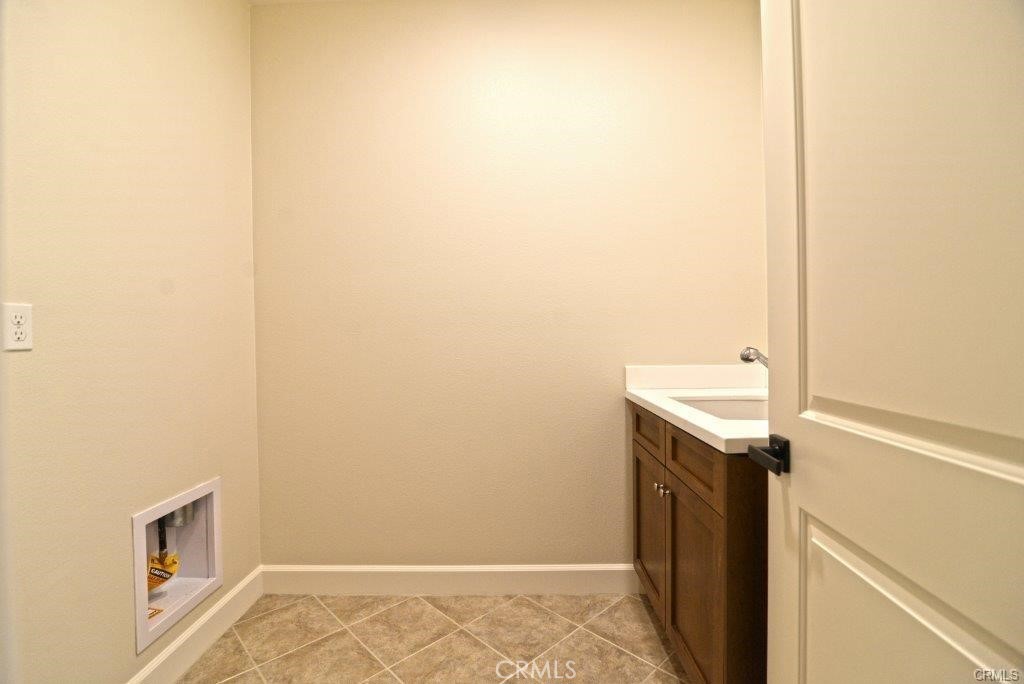 Sendero (SEND) - Residential Lease