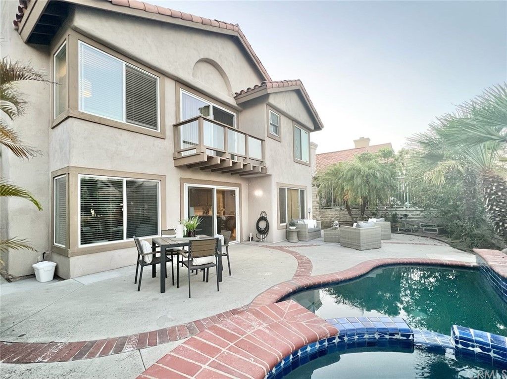 listing image 130722183943301748807
