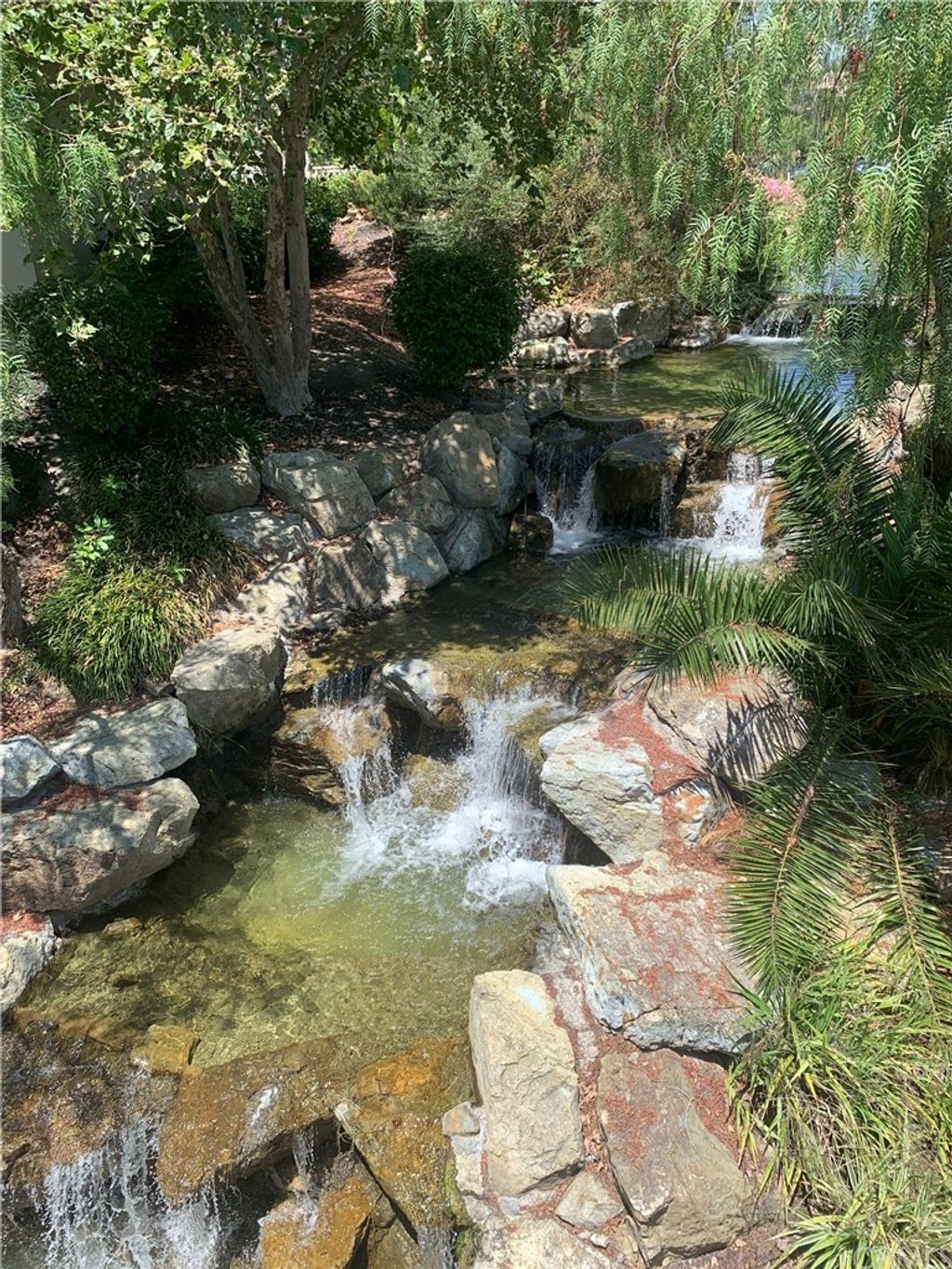 listing image 130723989741564337172