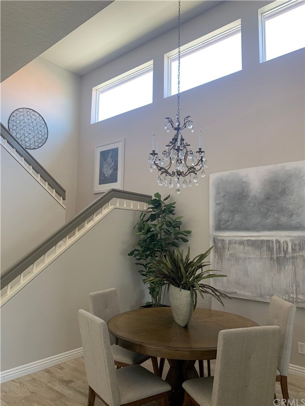 listing image 130727273659855645398