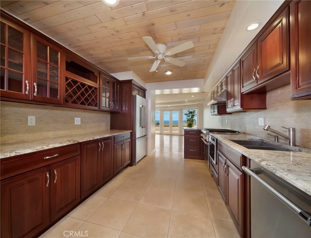 Dana Point, California 92629, United States, 3 Bedrooms Bedrooms, ,3 BathroomsBathrooms,Residential,Active,16409