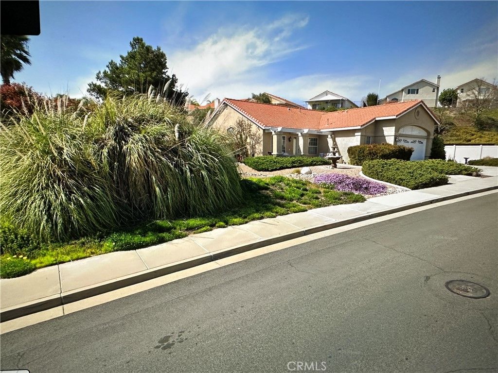 listing image 130720566969507722526