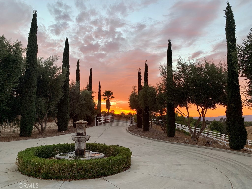 41850 Avenida De Anita