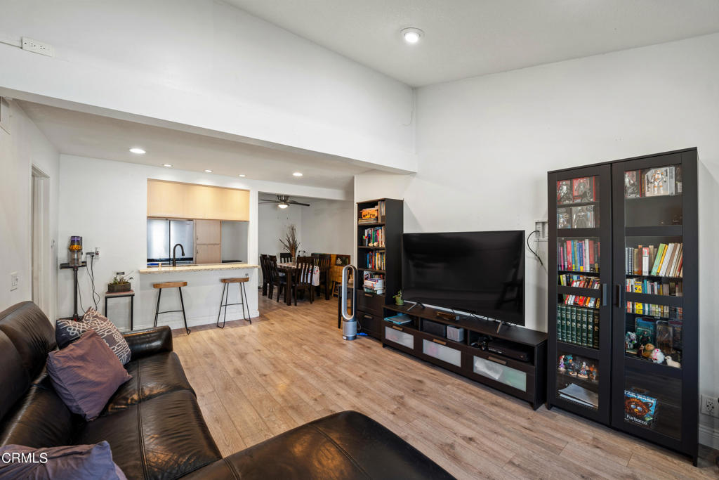 1300 Saratoga Avenue 111