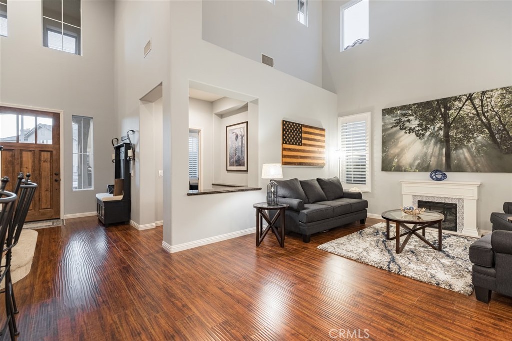 Properties 1 2778 Yokuts Court