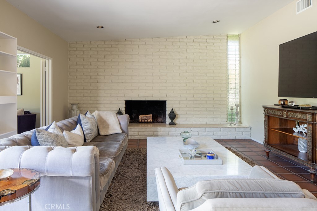 Cameo Shores (CSHO) - Residential