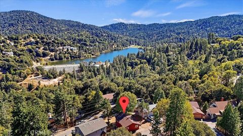 A home in Crestline