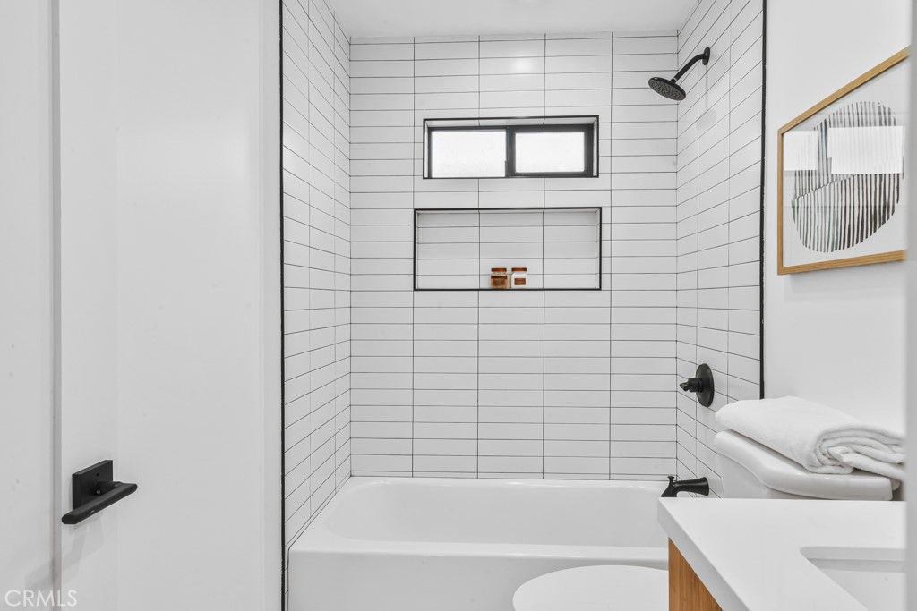 listing image 130727695054487089240