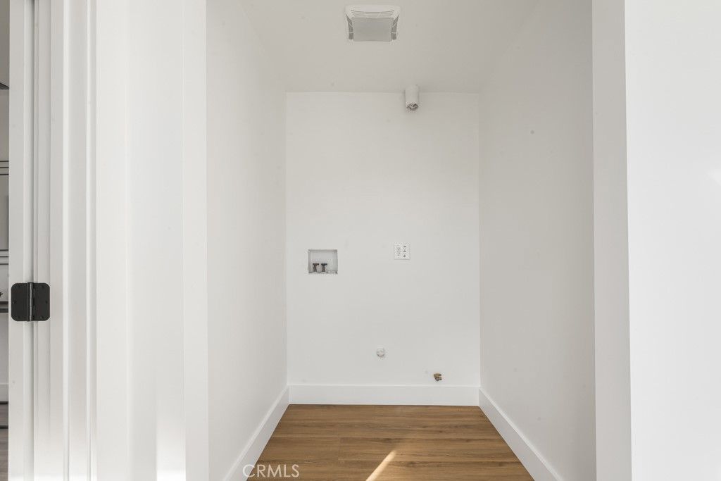 listing image 130720112073763044911