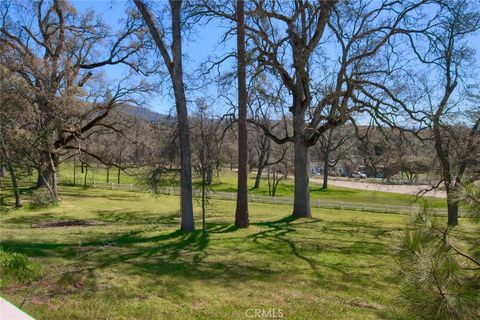 A home in Ahwahnee