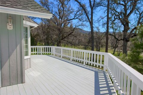 A home in Ahwahnee