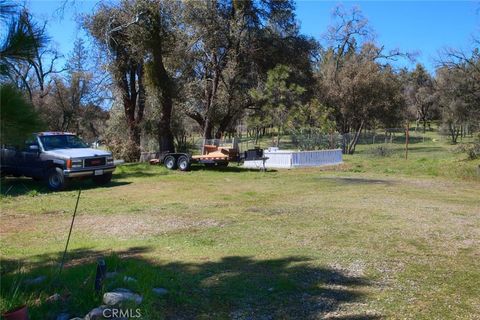 A home in Ahwahnee