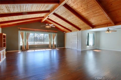 A home in Ahwahnee