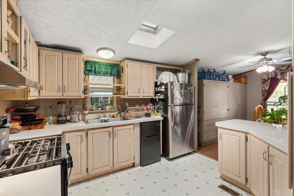 1380 Oak Hill Drive 30