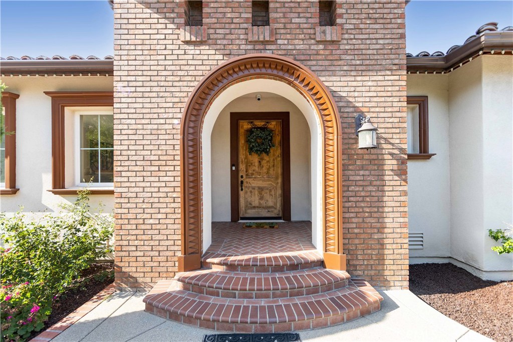 42365 Vista Montana Court