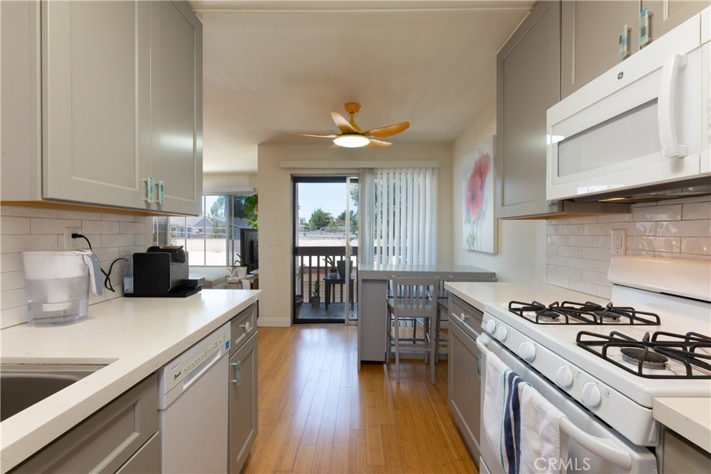 353 n colorado place 205