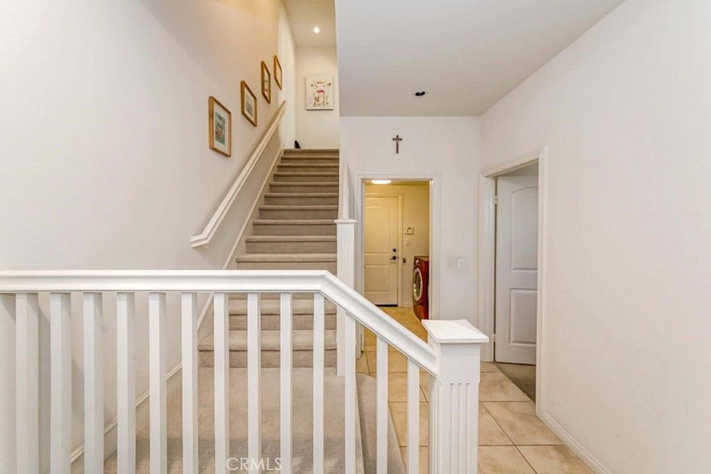 listing image 130721035106145566510