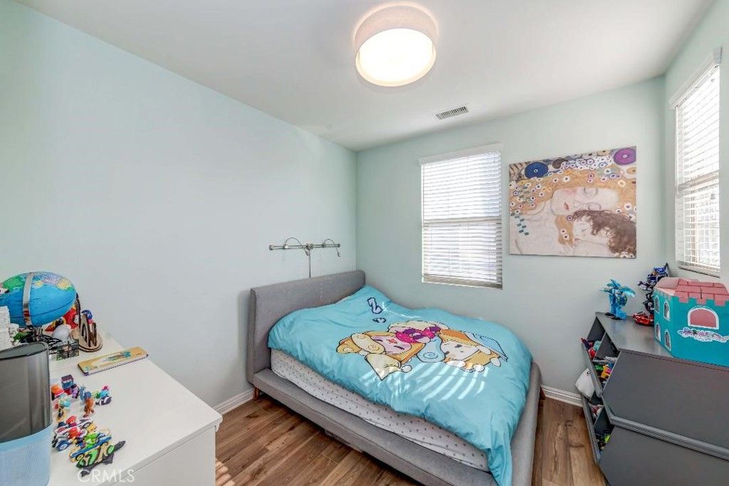 listing image 130728852526007021608