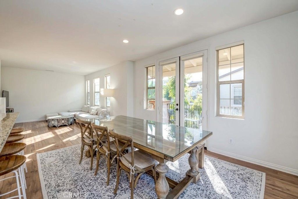 listing image 130722006349193577618