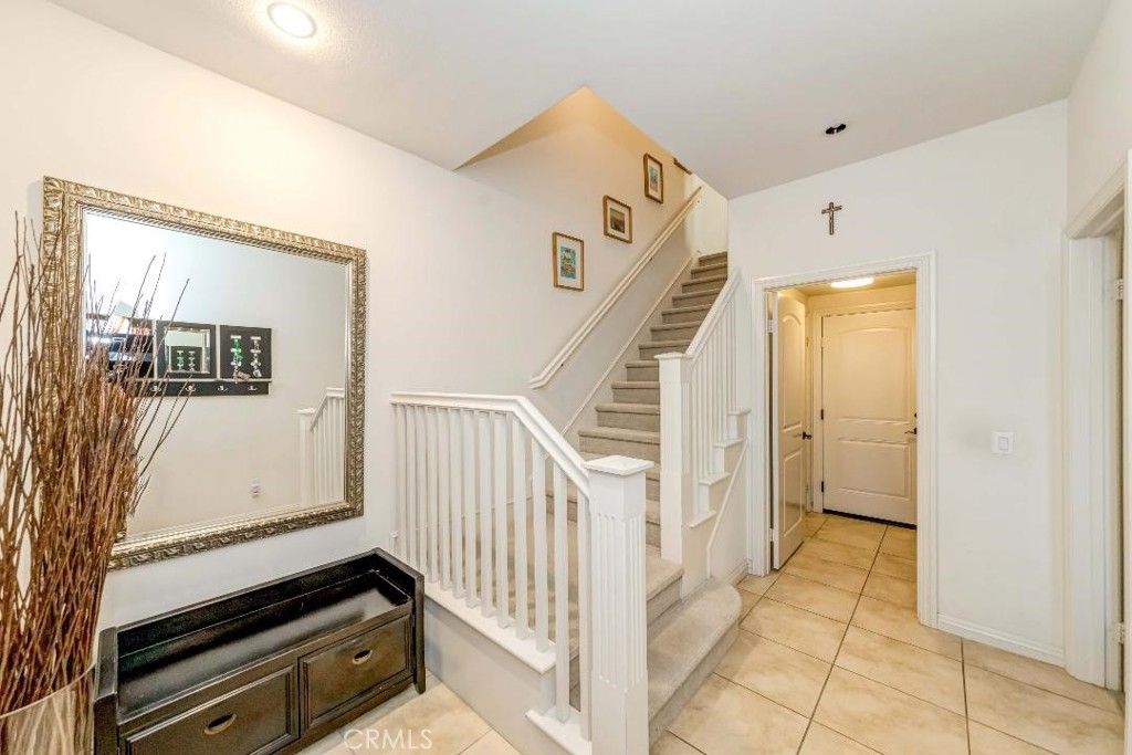 listing image 130722268009800485872
