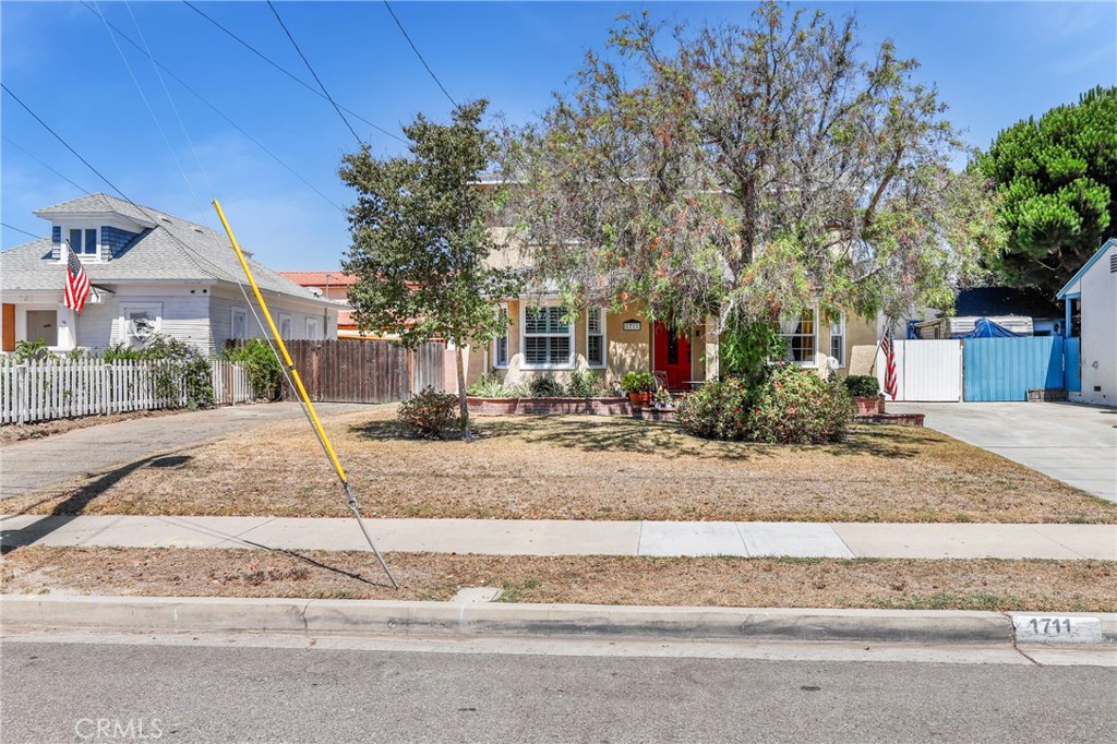 Photo 44 of 44 of 1711 E Santa Ana Street house