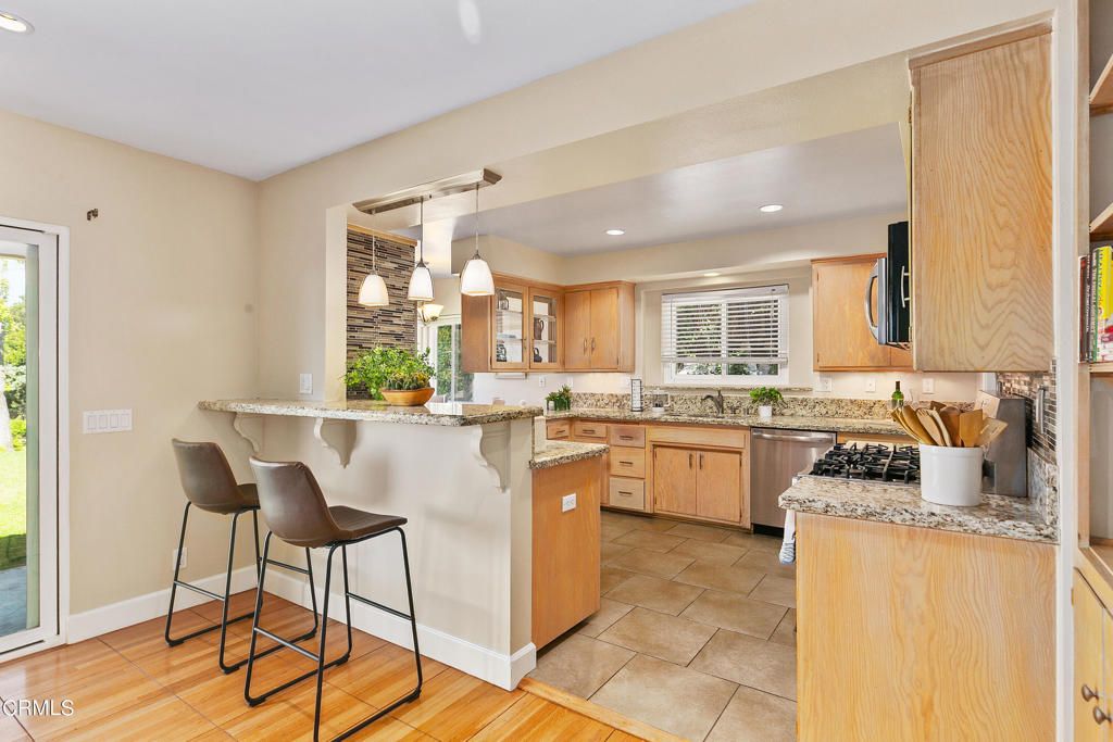 listing image 130725943996203660315