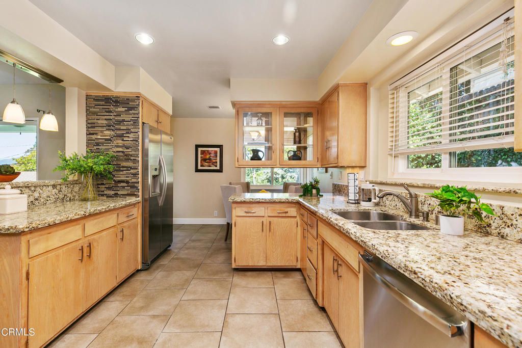 listing image 130720808149906109585