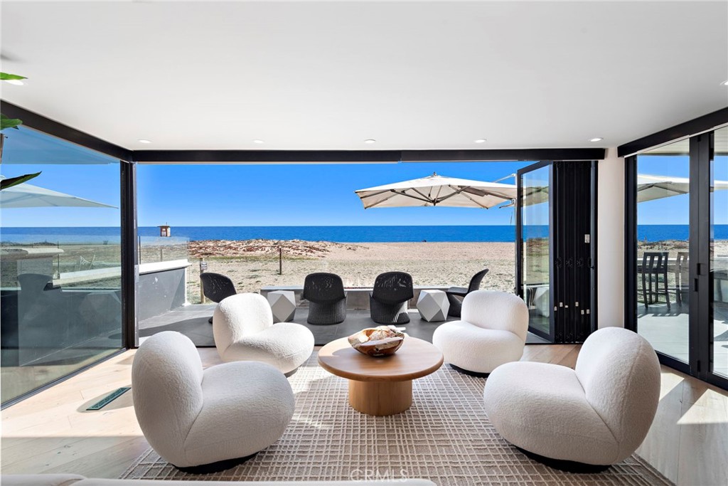 2132 E Oceanfront