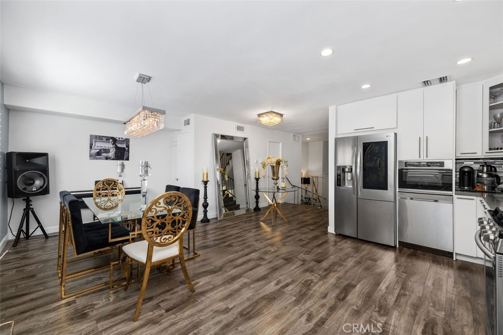 Photo 11 of 38 of 9950 Topanga Canyon Boulevard 70 townhome