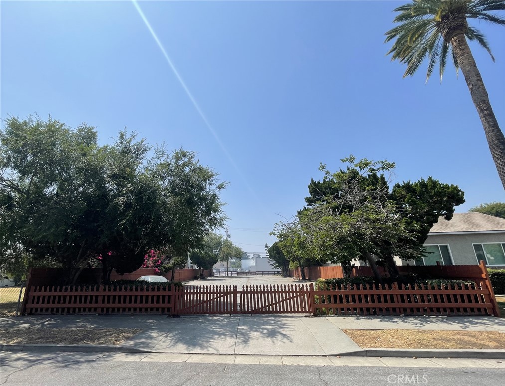 244 E College Street