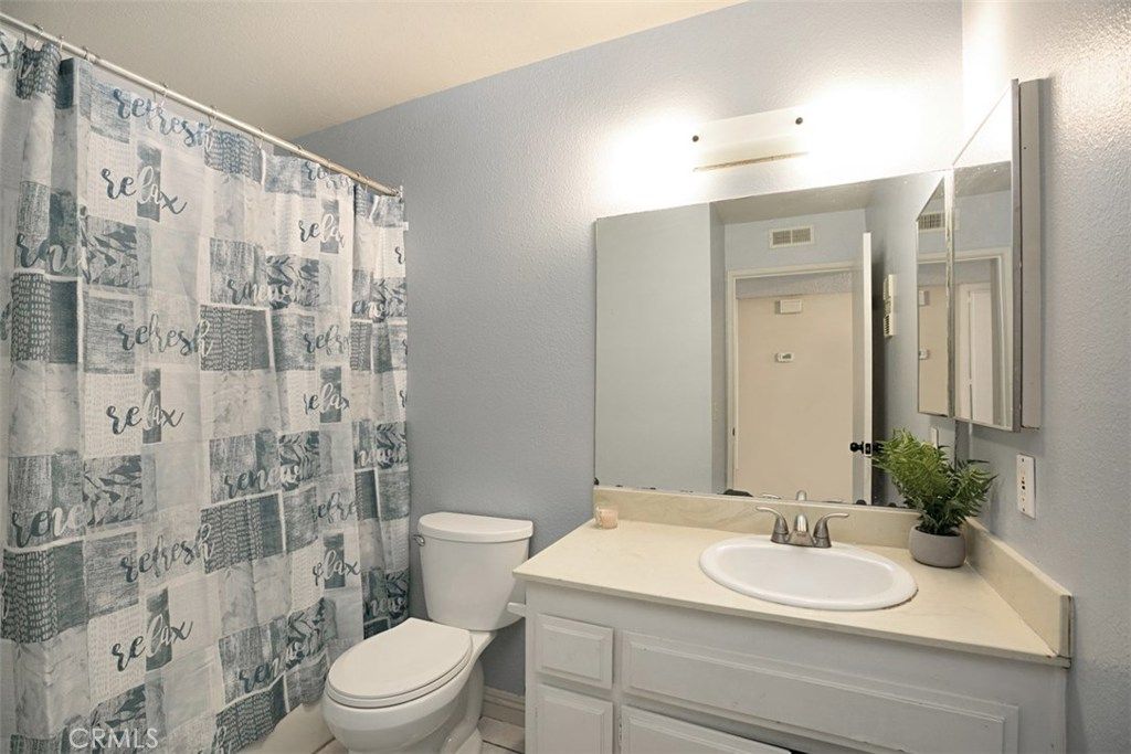 listing image 130720187979851295351