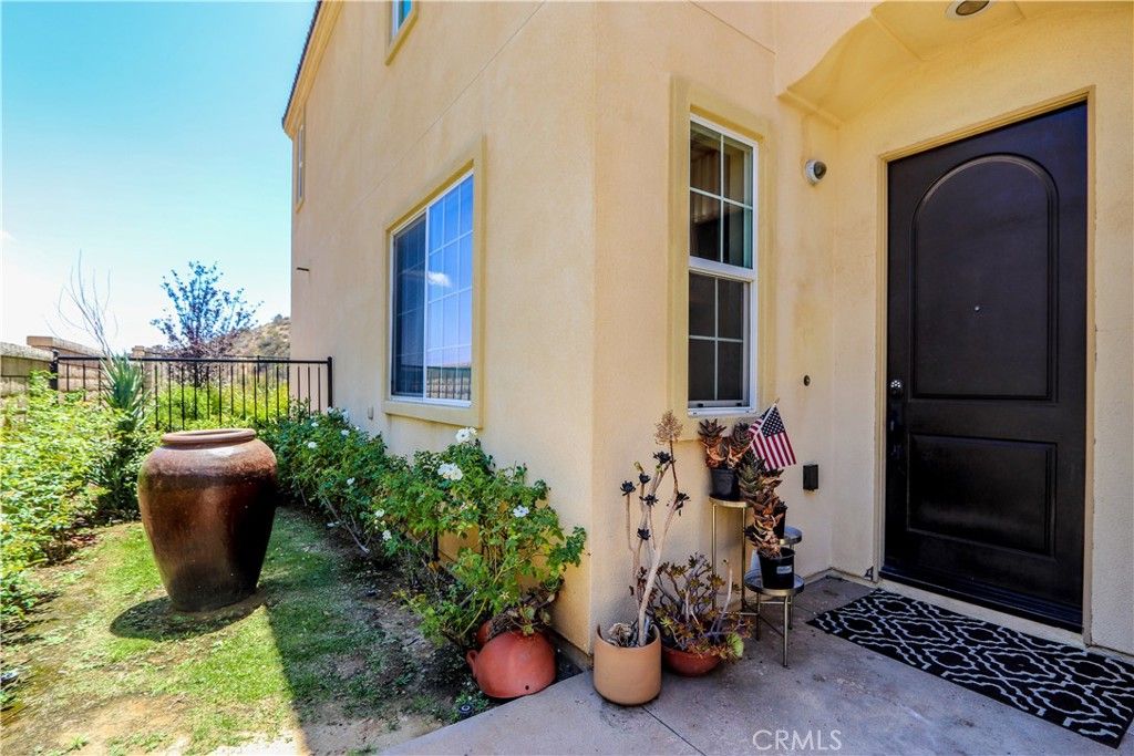 listing image 130721989904814863707