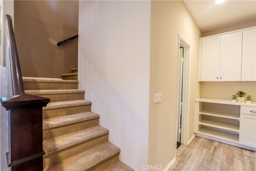 listing image 130722505731731963134