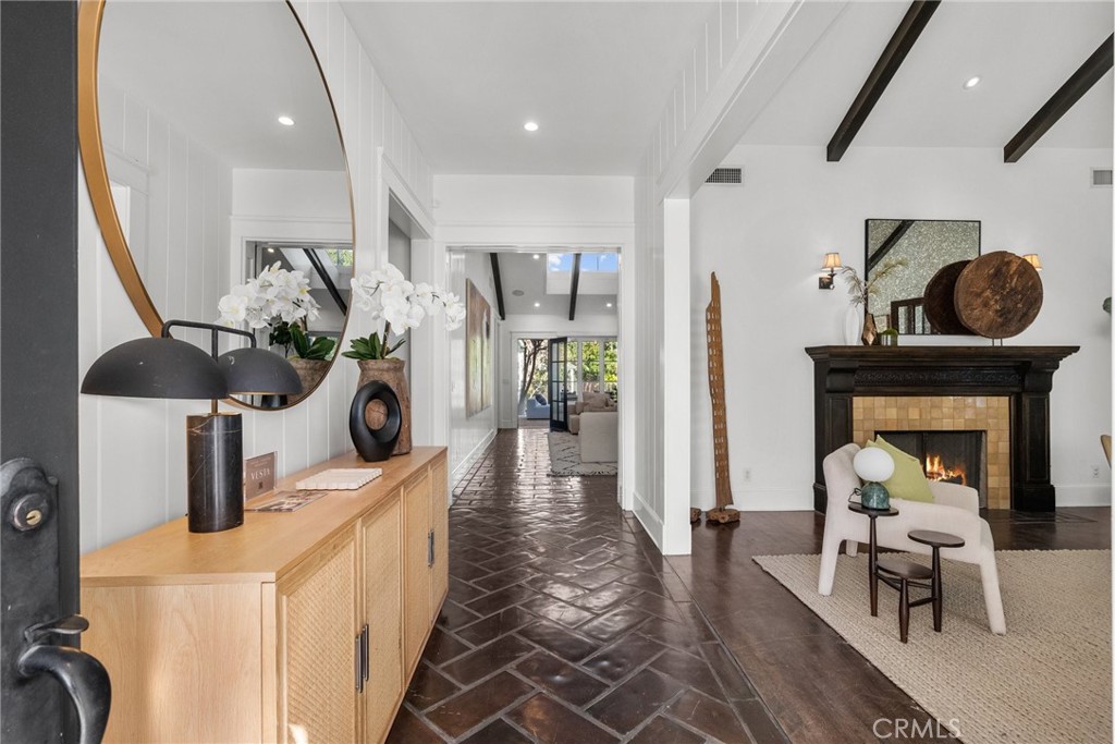 Properties 2 14115 Greenleaf Street