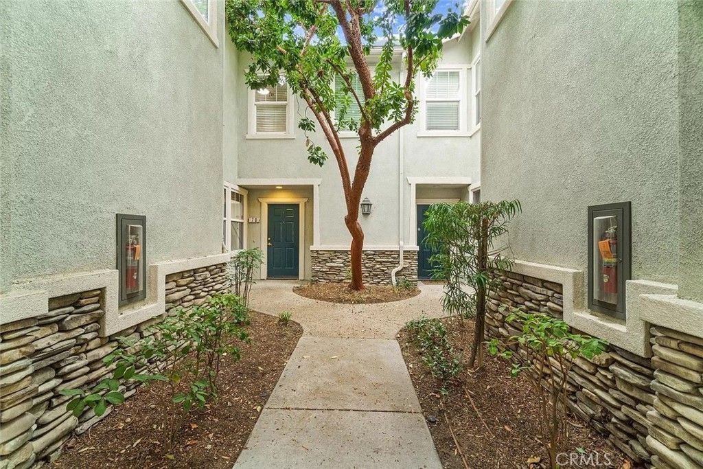 listing image 130728903077900714603