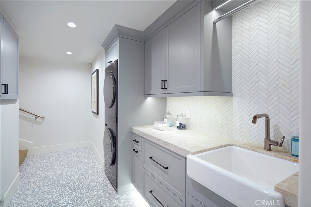 Ritz Cove (RC) - Residential