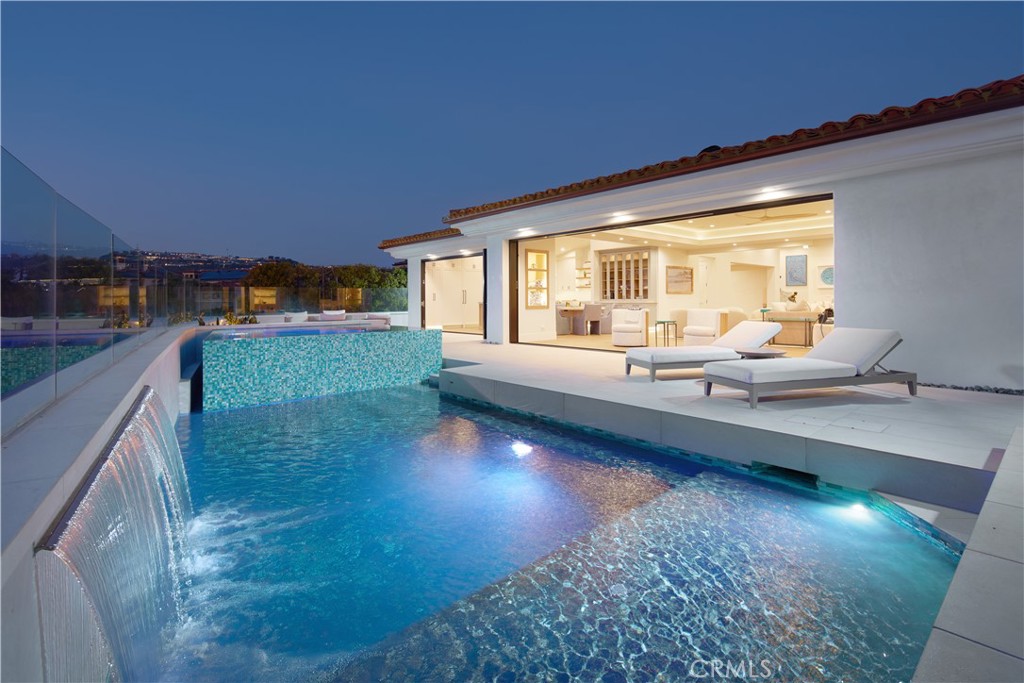 Ritz Cove (RC) - Residential