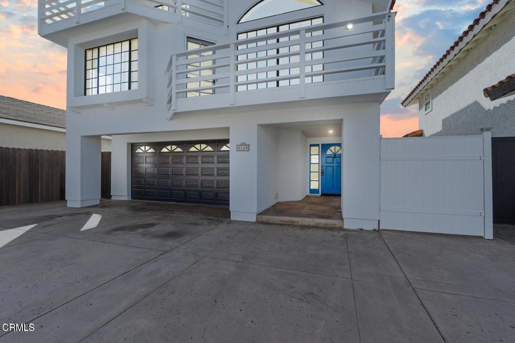 5120 Seabreeze Way