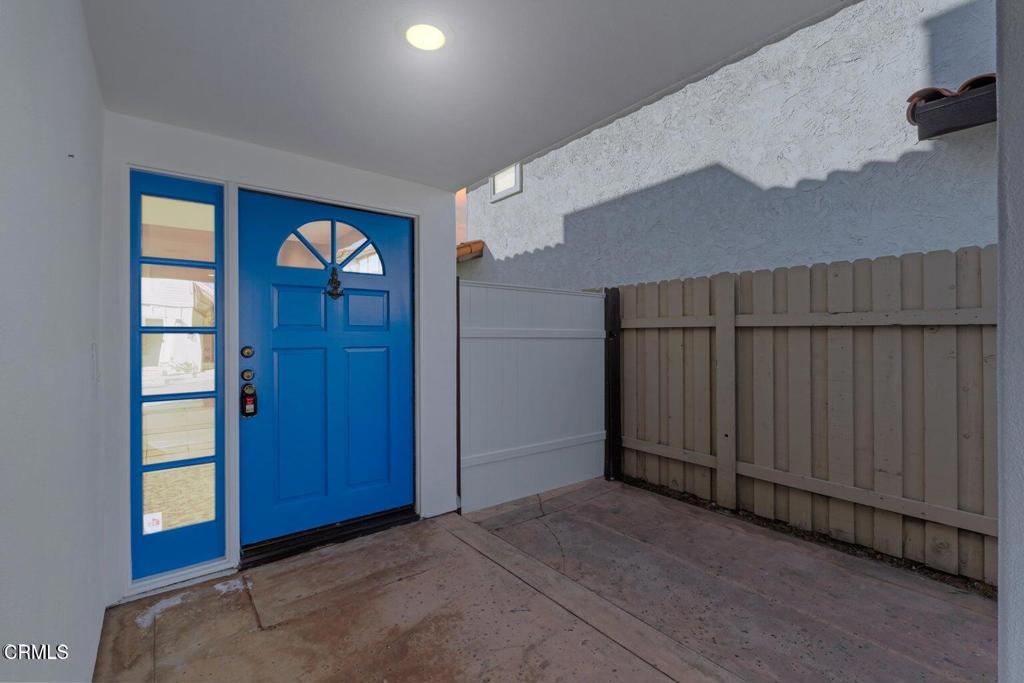5120 Seabreeze Way
