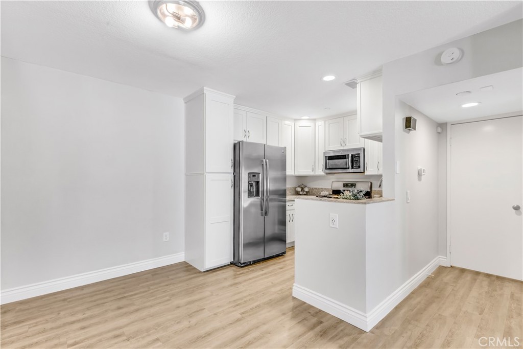 Photo 8 of 31 of 12671 Briarglen B condo